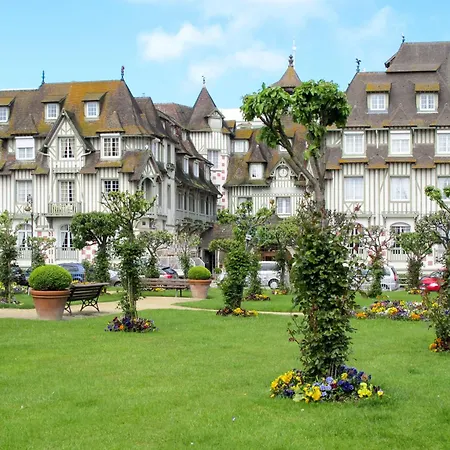 Apartmán Les Manoirs By Interhome Deauville